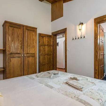 Elegant In Istria With Outdoor Pool *