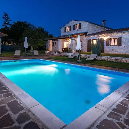 Elegant In Istria With Outdoor Pool Вилла Tinjan